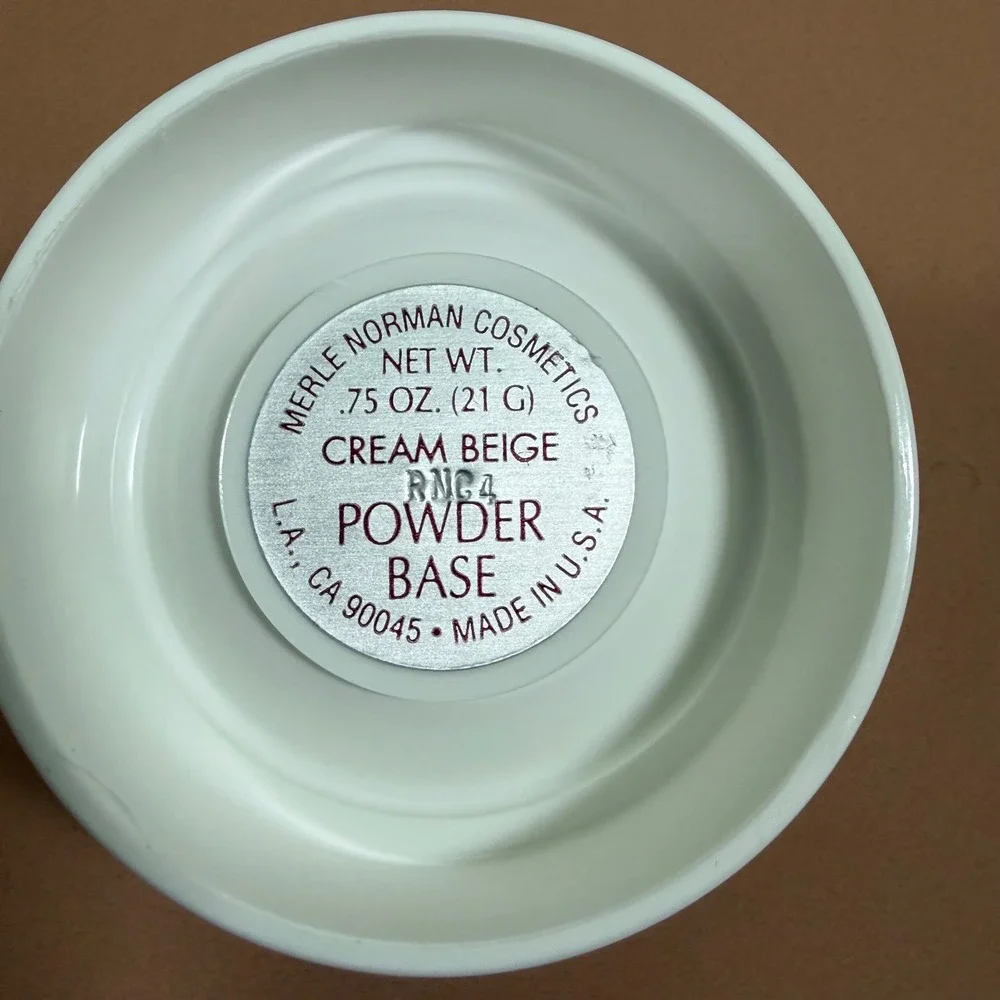 Merle Norman Powder Base Original Formula Cream Beige 01412 Foundation .75oz NEW